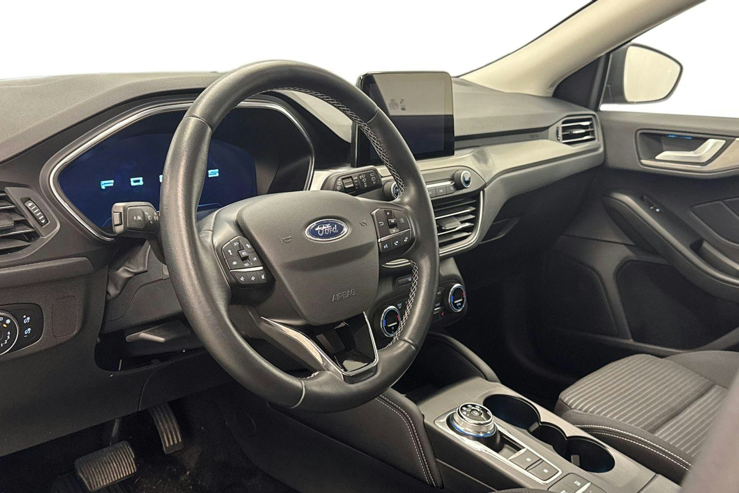 met. harmaa Ford Focus 2021 kuva 7.