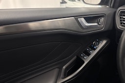 met. harmaa Ford Focus 2021 kuva 18.