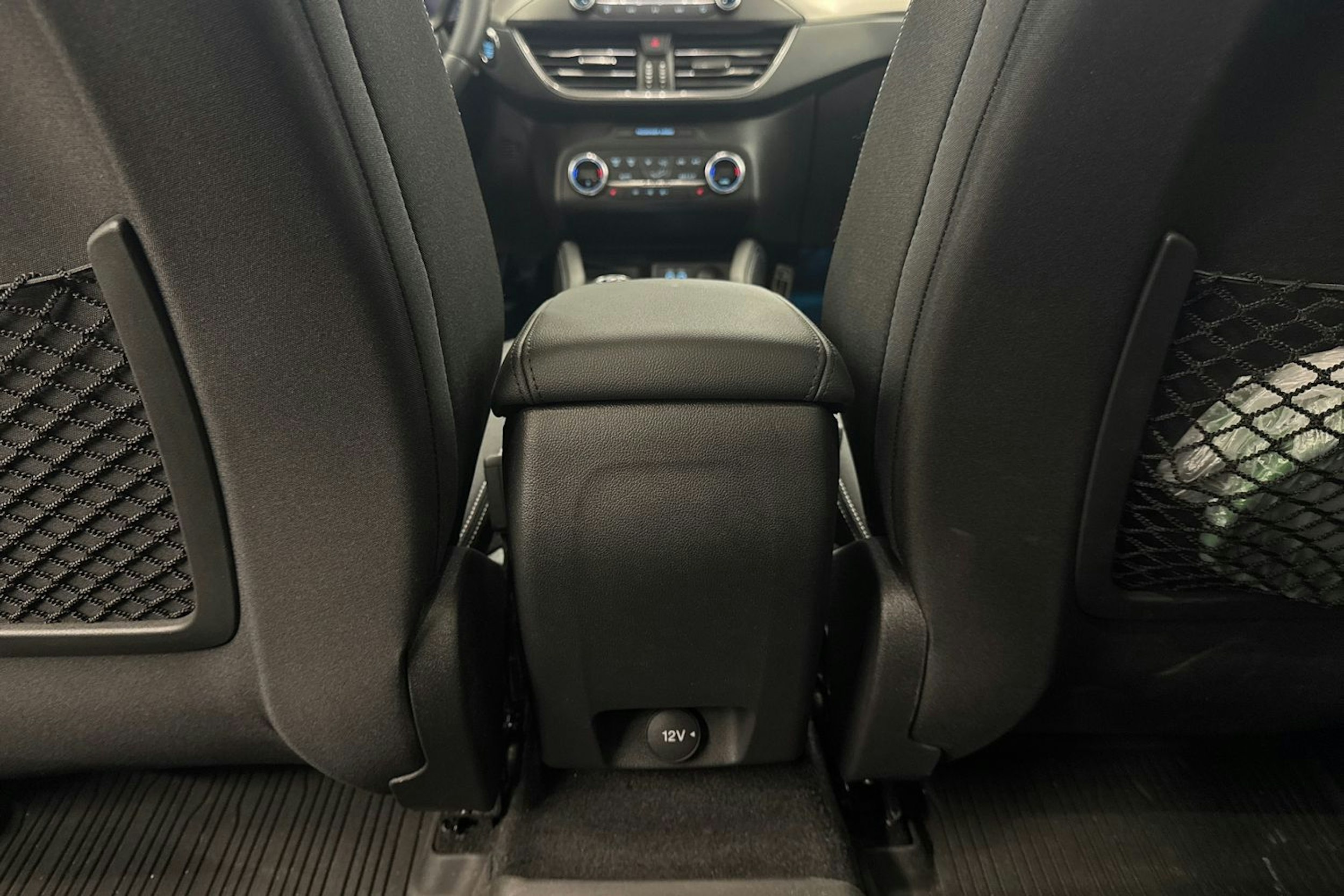 met. harmaa Ford Focus 2021 kuva 32.