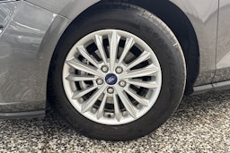 met. harmaa Ford Focus 2021 kuva 34.