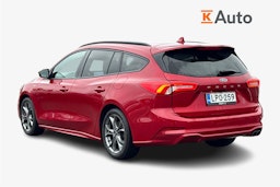 Punainen Ford FOCUS 2021 kuva 2.