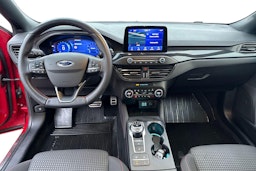 Punainen Ford FOCUS 2021 kuva 7.