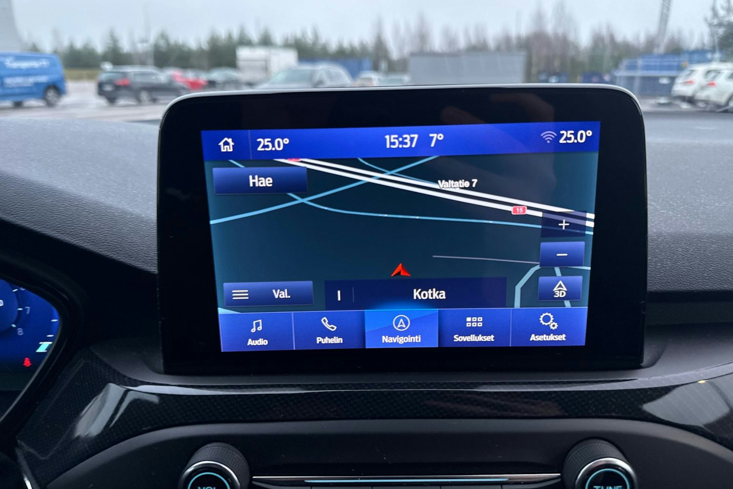 Punainen Ford FOCUS 2021 kuva 19.