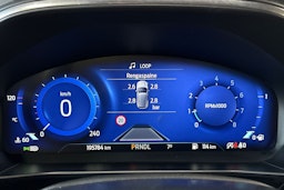 punainen Ford Focus 2021 kuva 12.