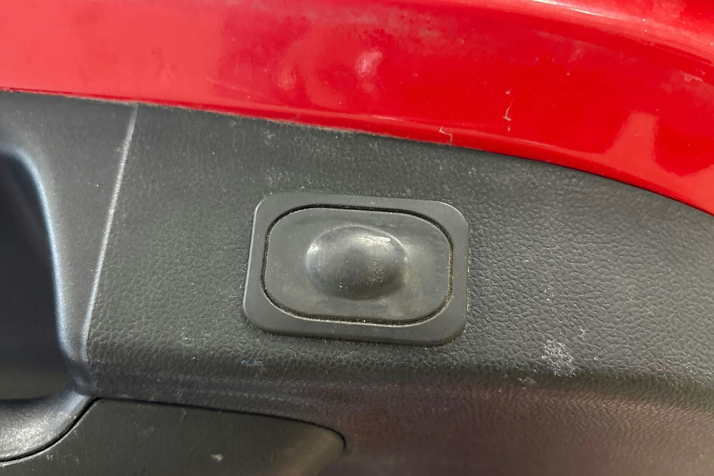 punainen Ford Focus 2021 kuva 25.