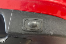 punainen Ford Focus 2021 kuva 25.