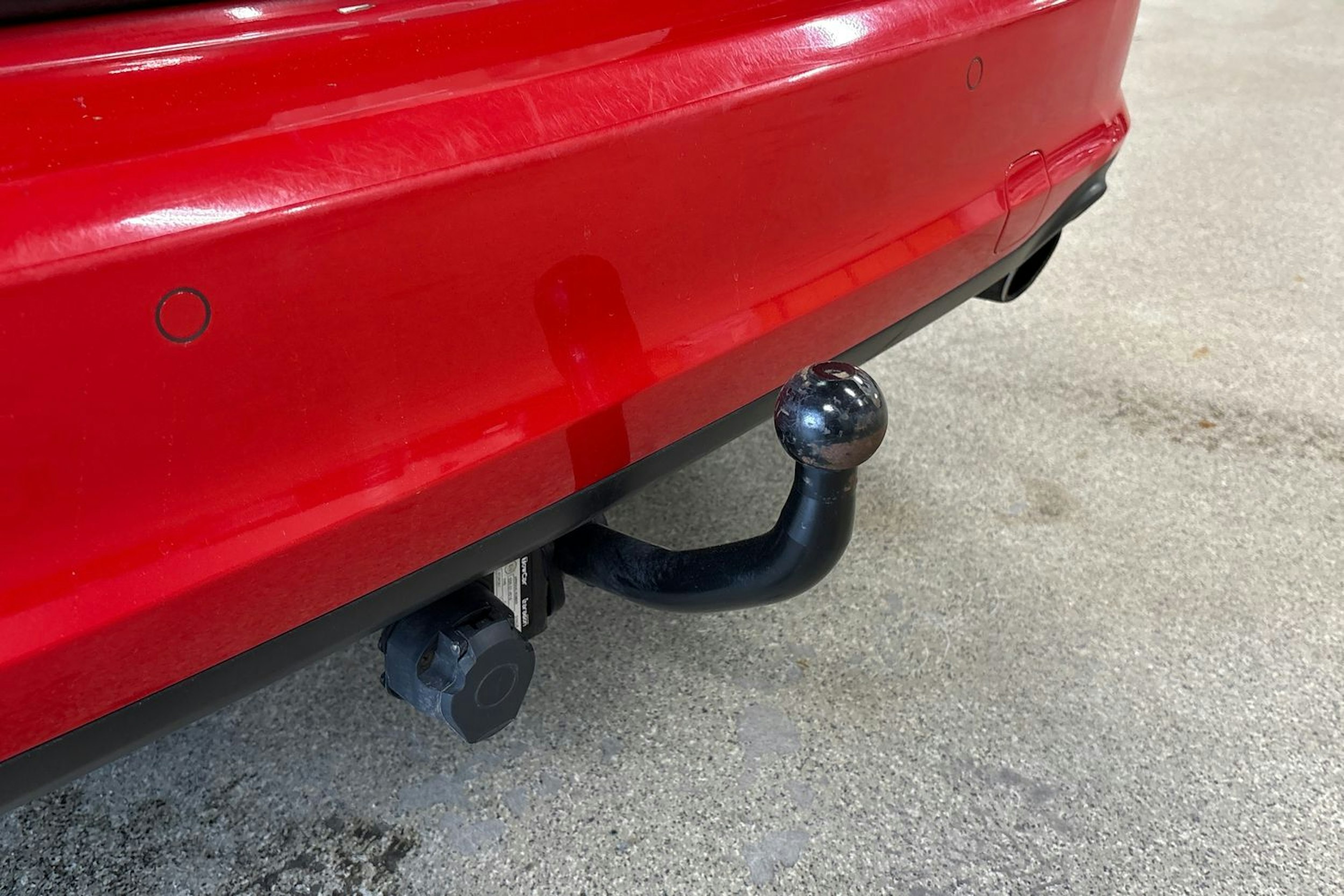 punainen Ford Focus 2021 kuva 26.