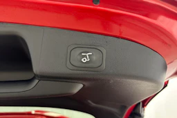punainen Ford Focus 2021 kuva 19.