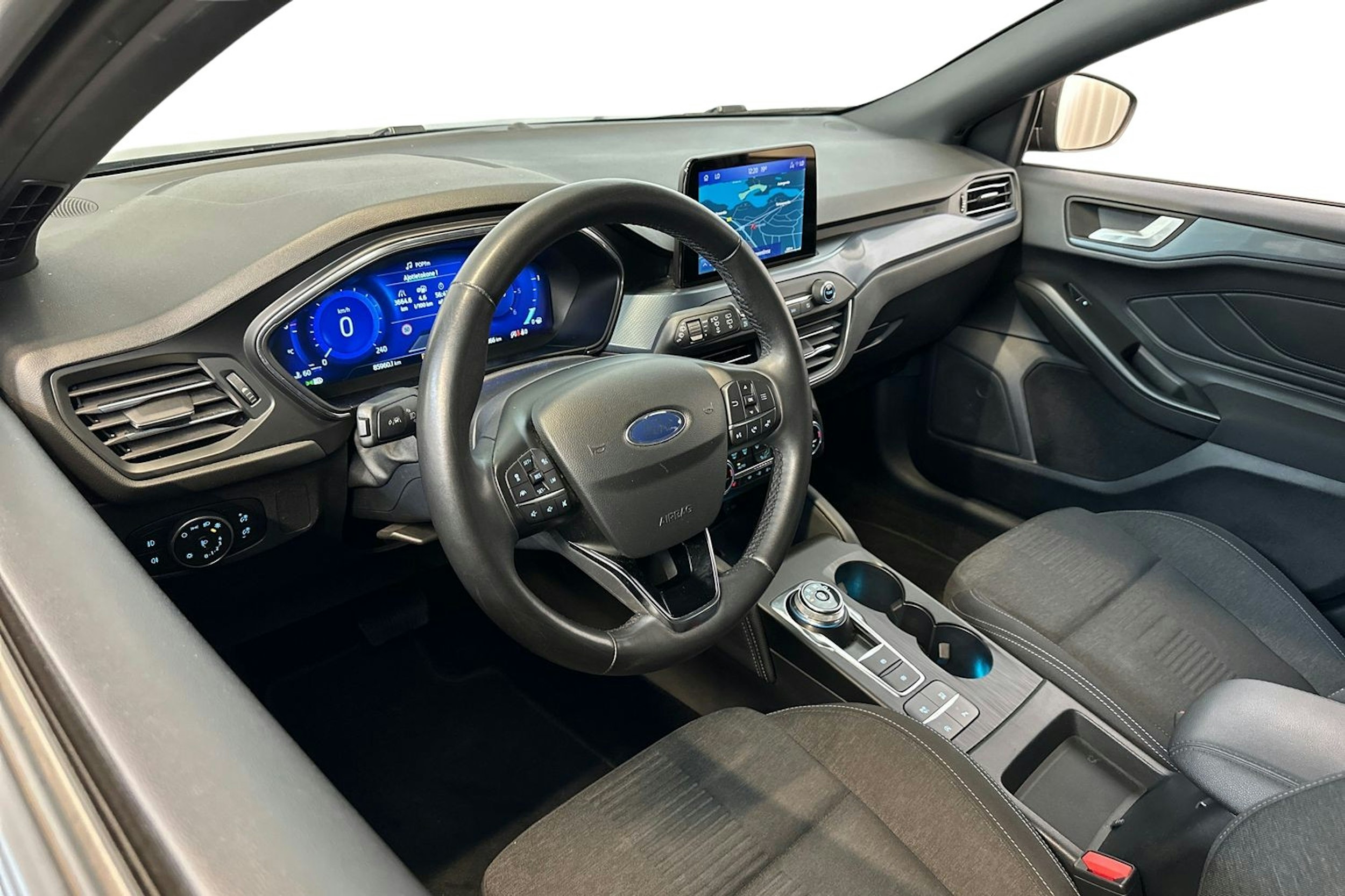 musta Ford Focus 2021 kuva 7.