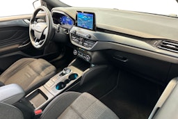 musta Ford Focus 2021 kuva 9.