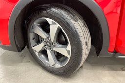 punainen Ford Focus 2022 kuva 13.