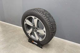 punainen Ford Focus 2022 kuva 14.