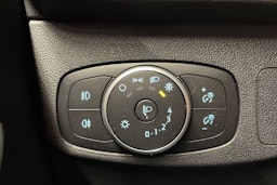 punainen Ford Focus 2022 kuva 25.