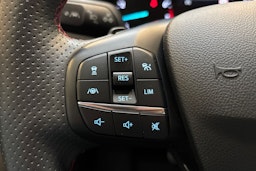 musta Ford Focus 2021 kuva 16.