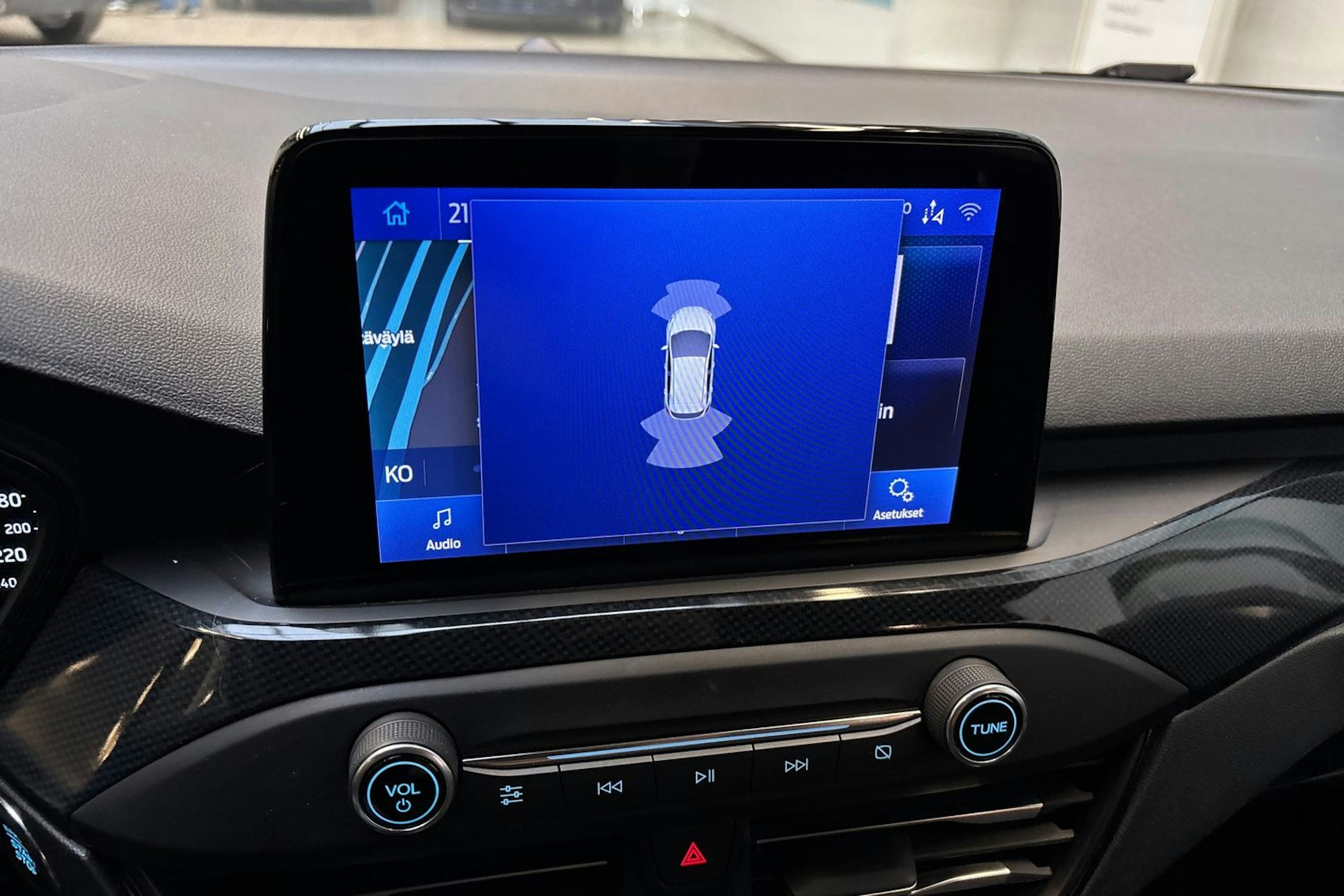 musta Ford Focus 2021 kuva 22.