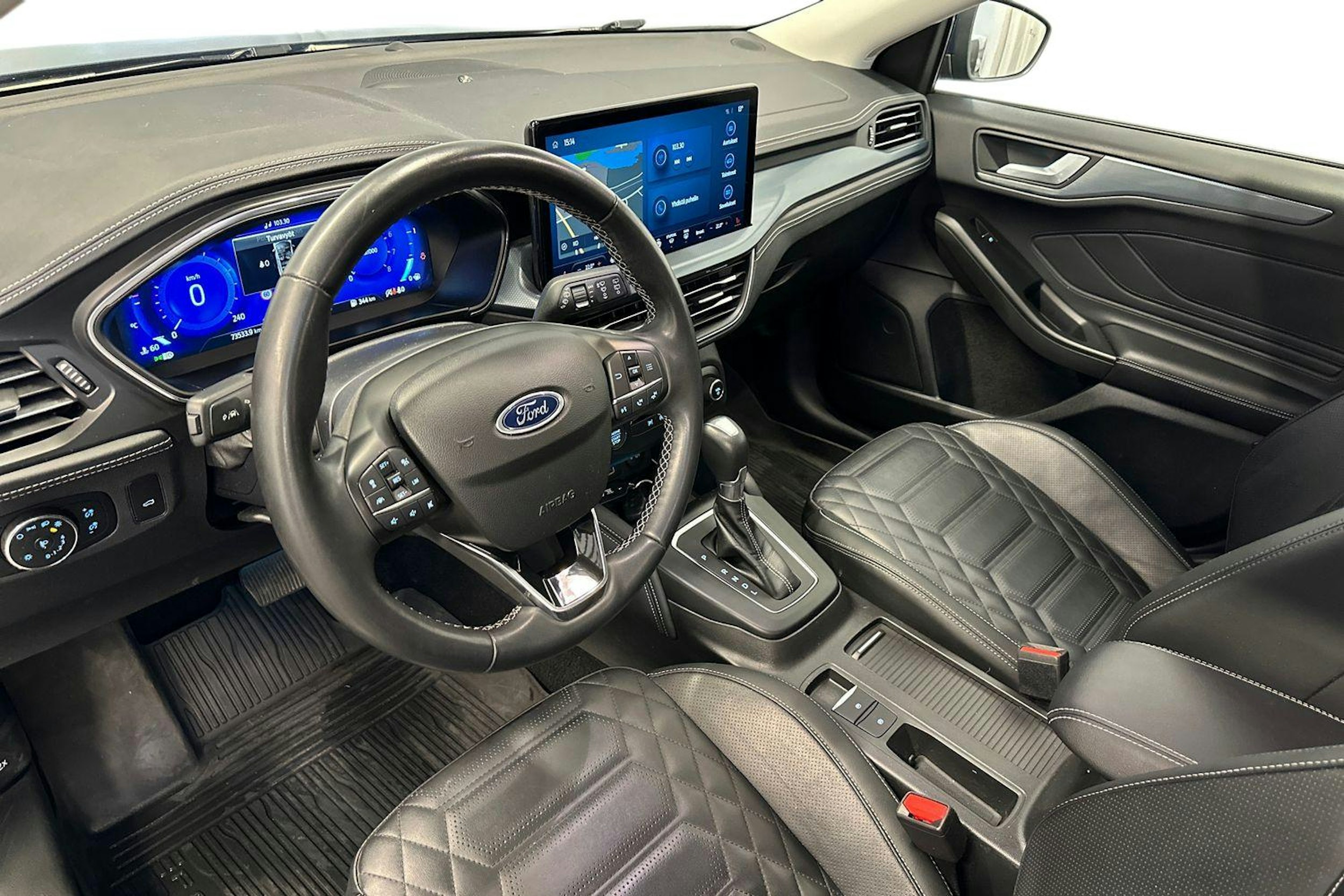 met. sininen Ford Focus 2022 kuva 7.