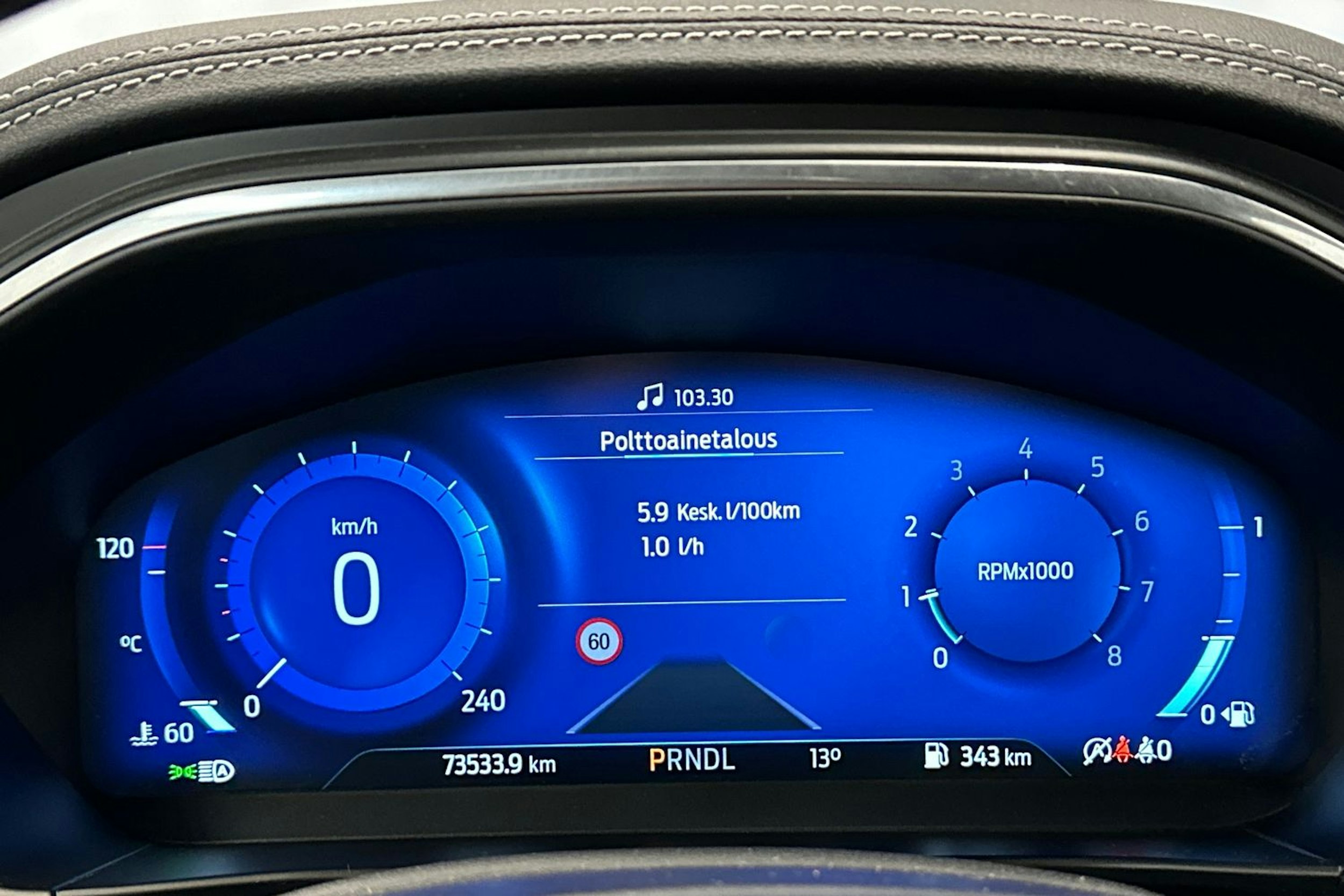 met. sininen Ford Focus 2022 kuva 15.