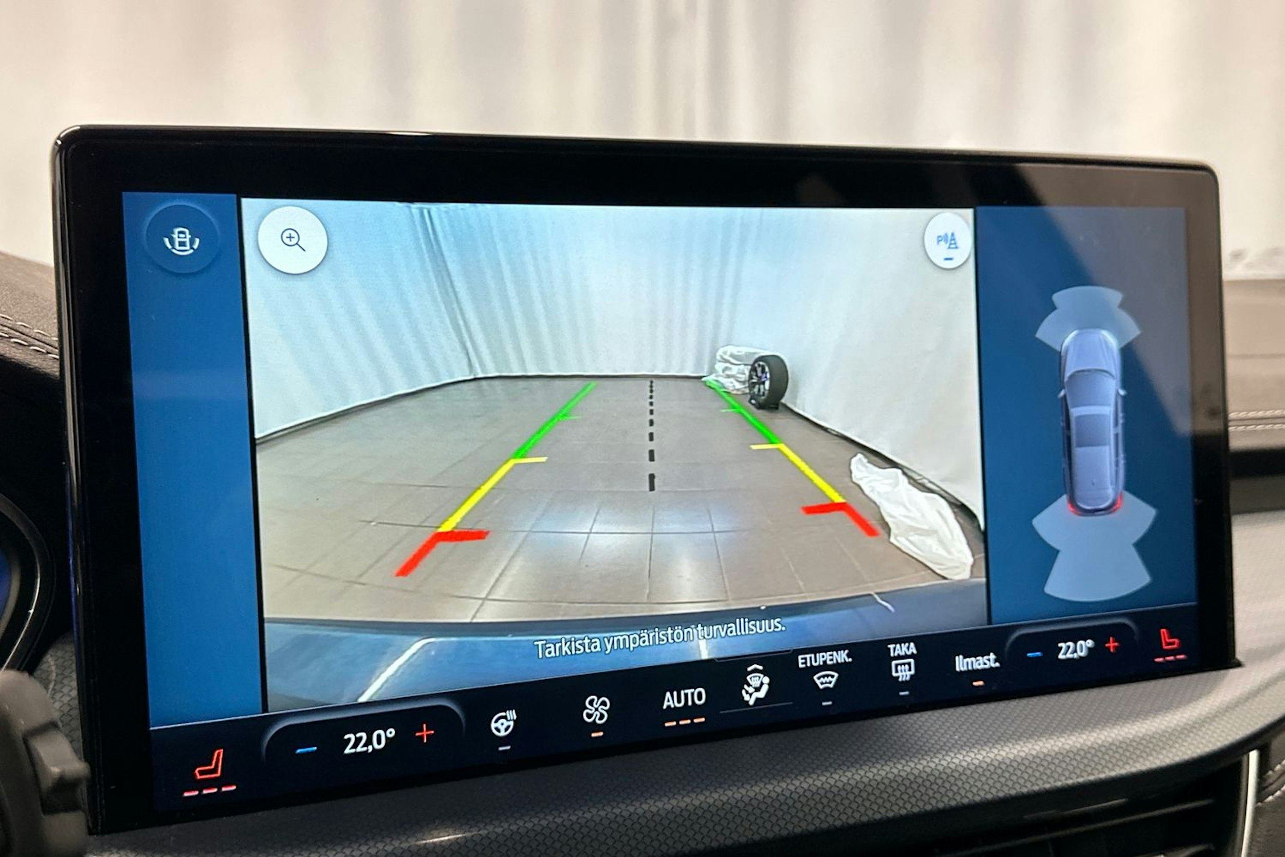 met. sininen Ford Focus 2022 kuva 19.