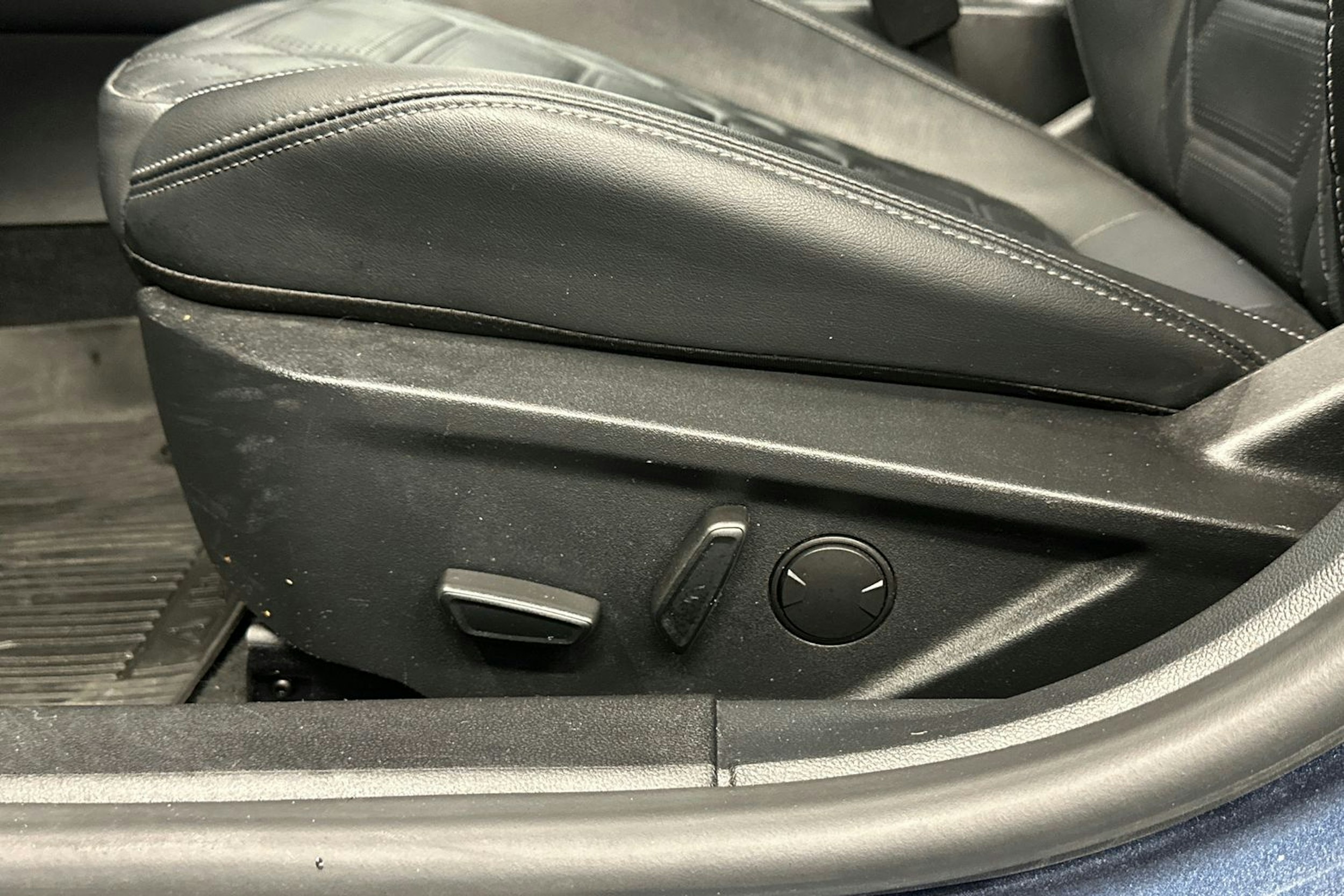 met. sininen Ford Focus 2022 kuva 26.