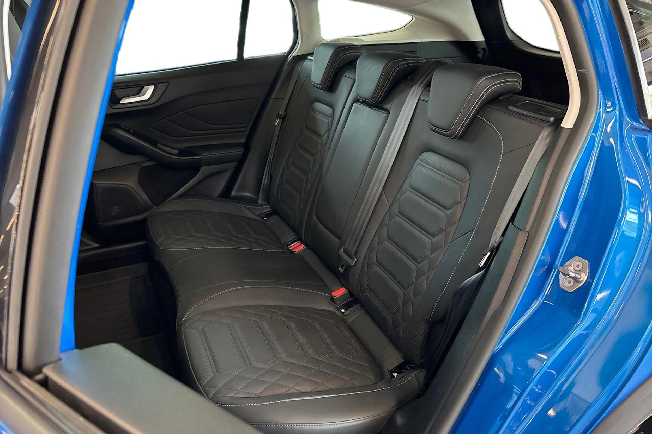 Sininen Ford FOCUS 2022 kuva 8.