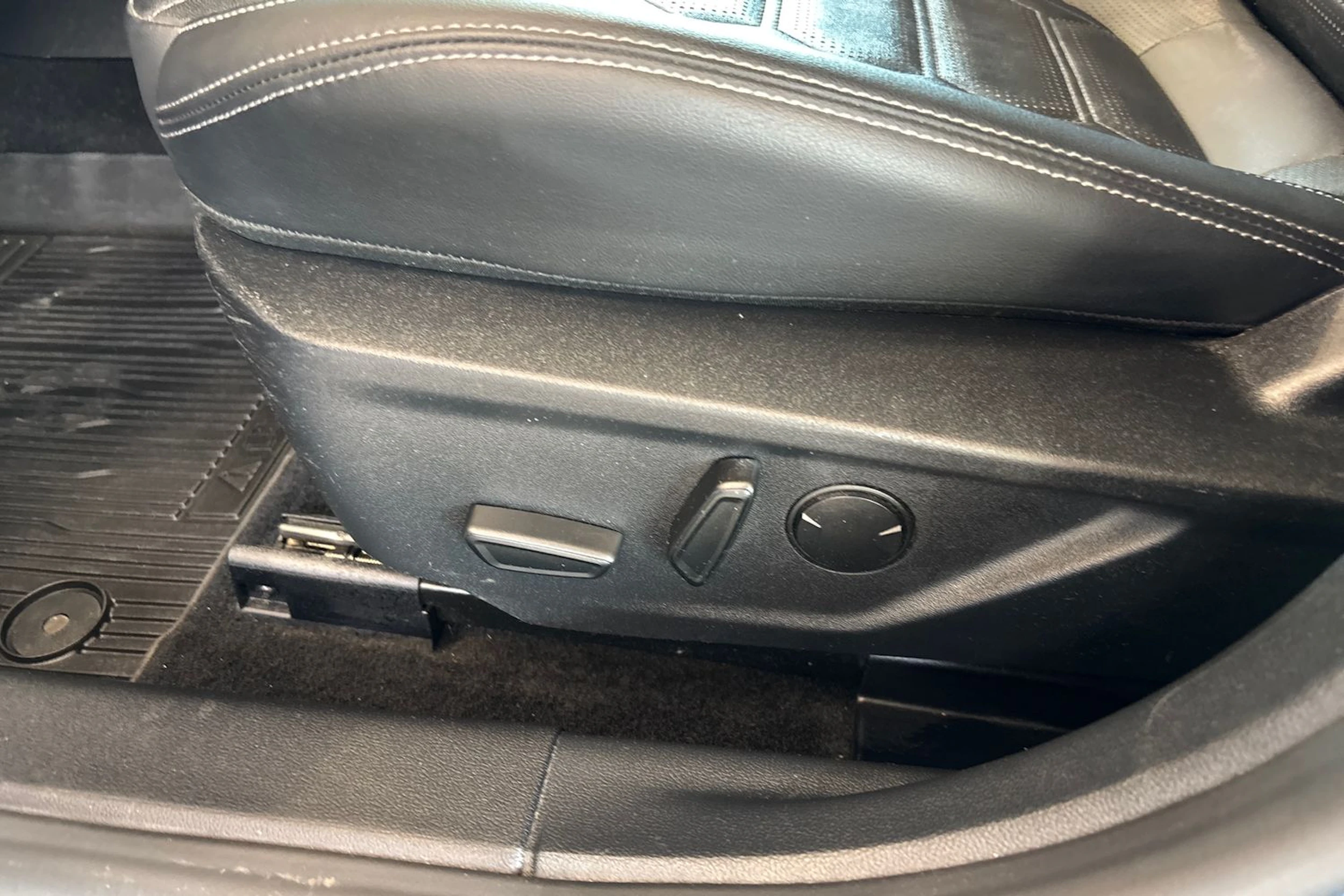 Sininen Ford FOCUS 2022 kuva 19.