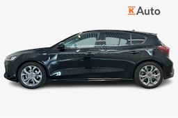 Musta Ford FOCUS 2023 kuva 6.
