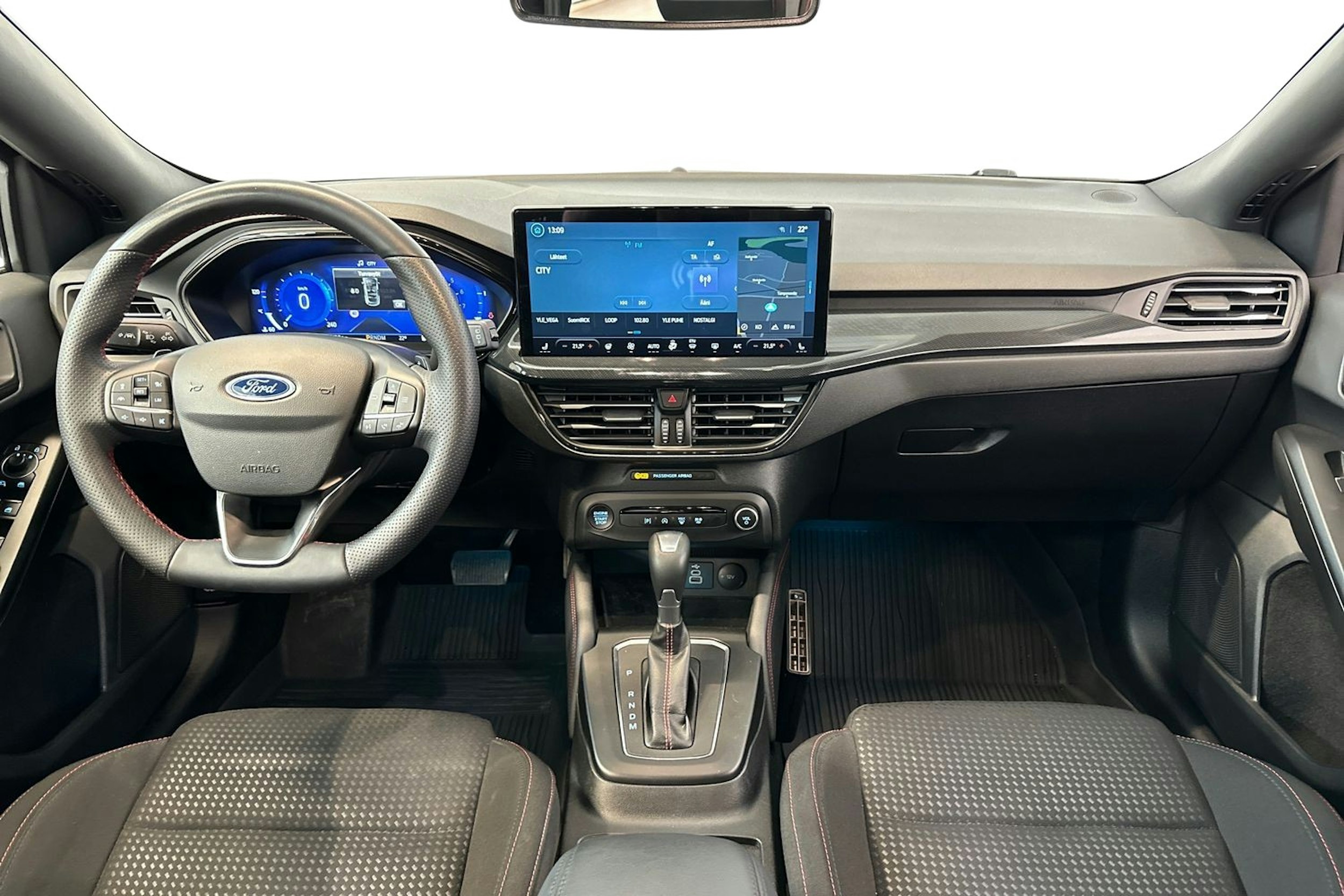 Musta Ford FOCUS 2023 kuva 9.