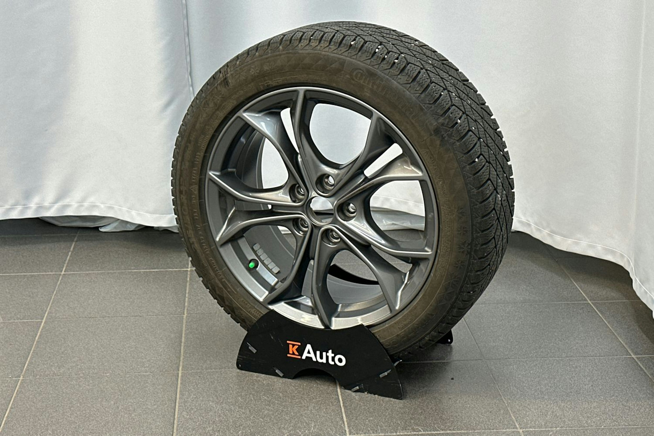 Musta Ford FOCUS 2023 kuva 14.