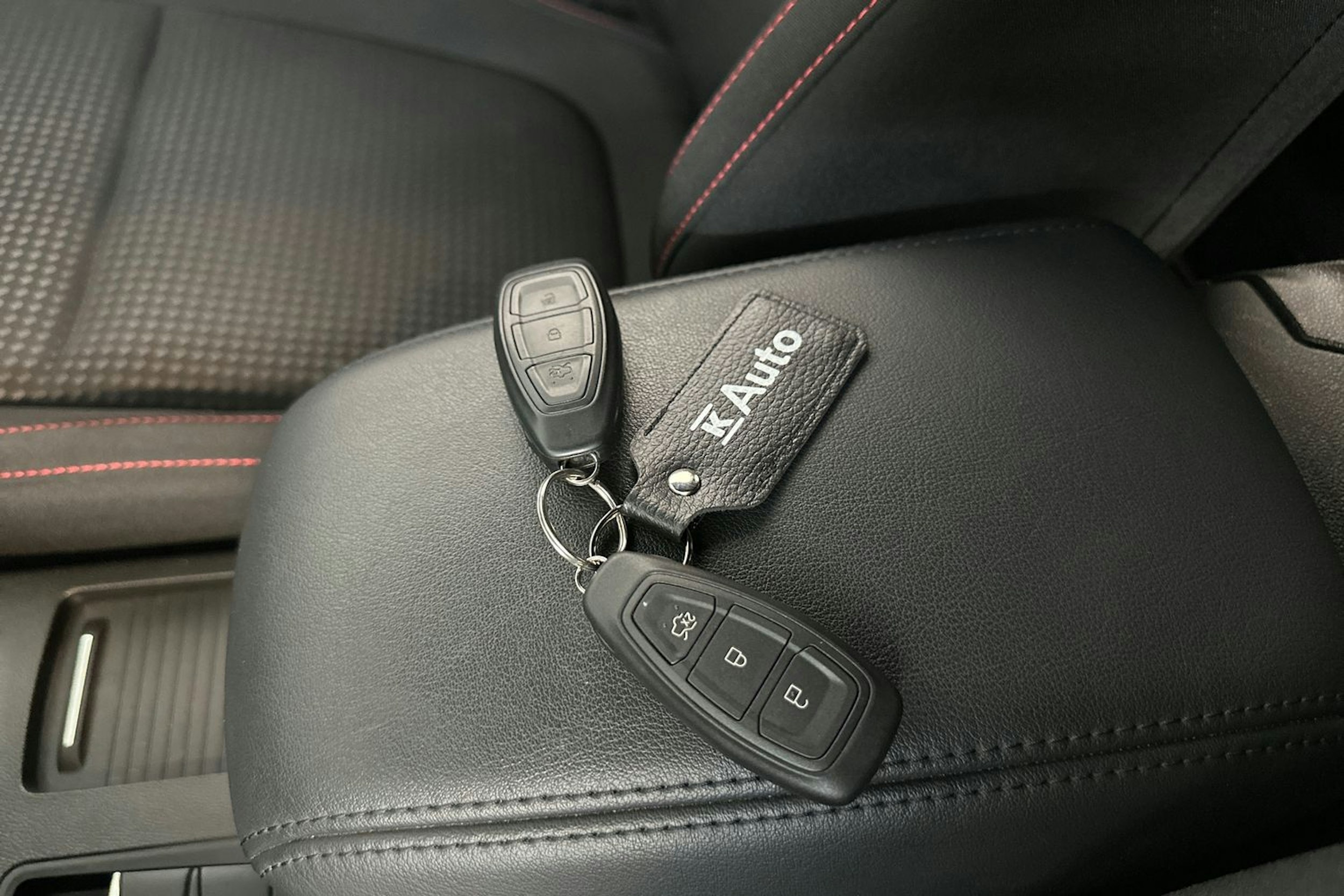 Musta Ford FOCUS 2023 kuva 25.