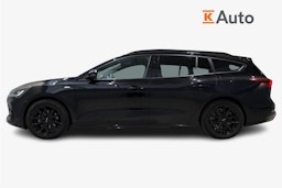 musta Ford Focus 2023 kuva 6.