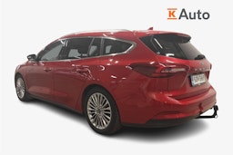 punainen Ford Focus 2023 kuva 2.