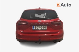punainen Ford Focus 2023 kuva 3.