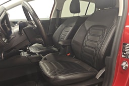 punainen Ford Focus 2023 kuva 24.