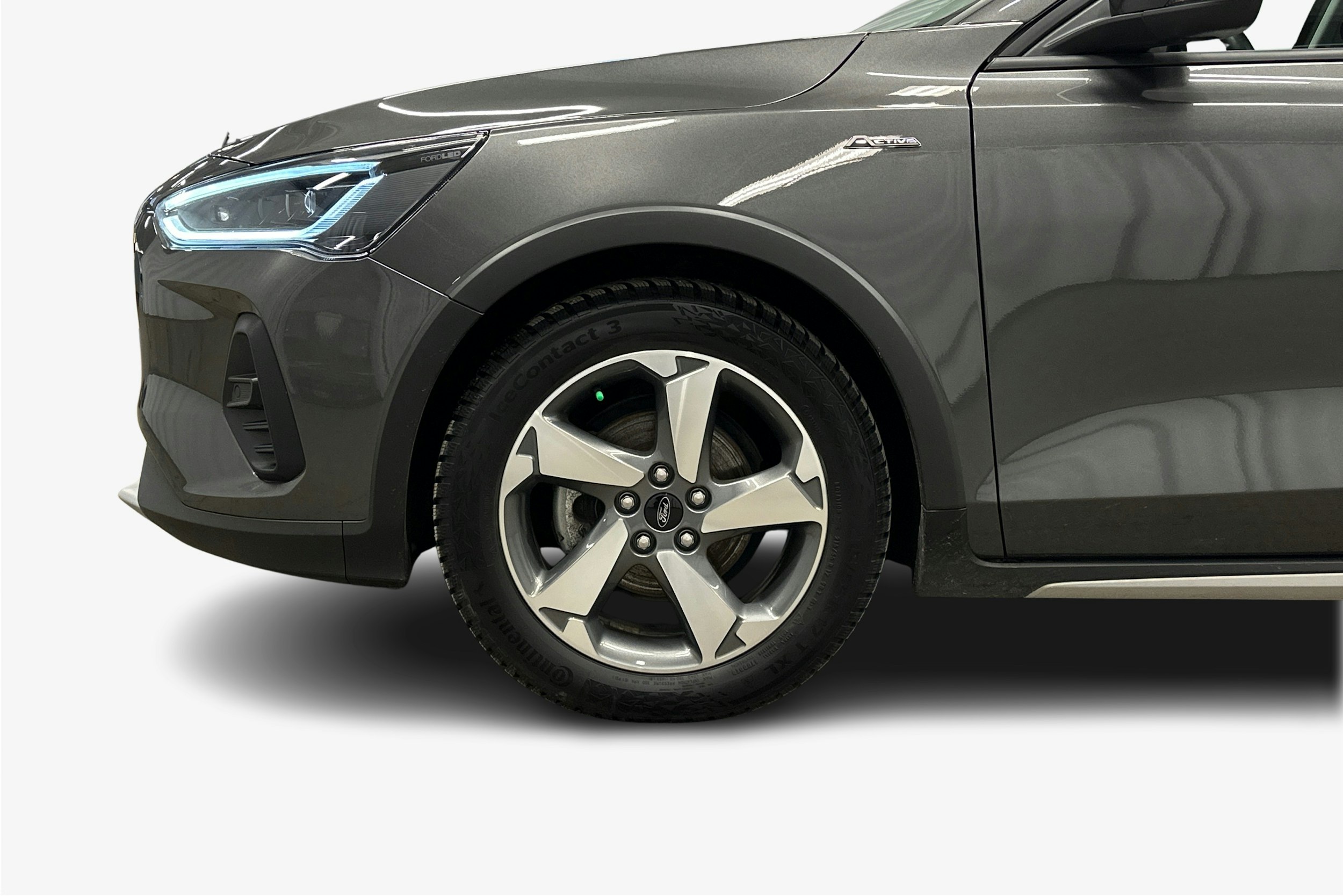 harmaa Ford Focus 2024 kuva 11.
