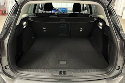 harmaa Ford Focus 2024 kuva 14.