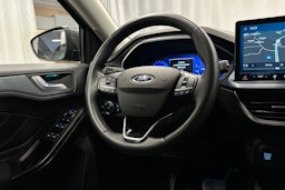 harmaa Ford Focus 2024 kuva 16.