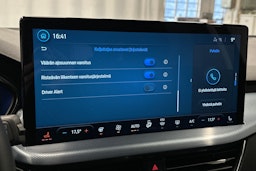 harmaa Ford Focus 2024 kuva 24.