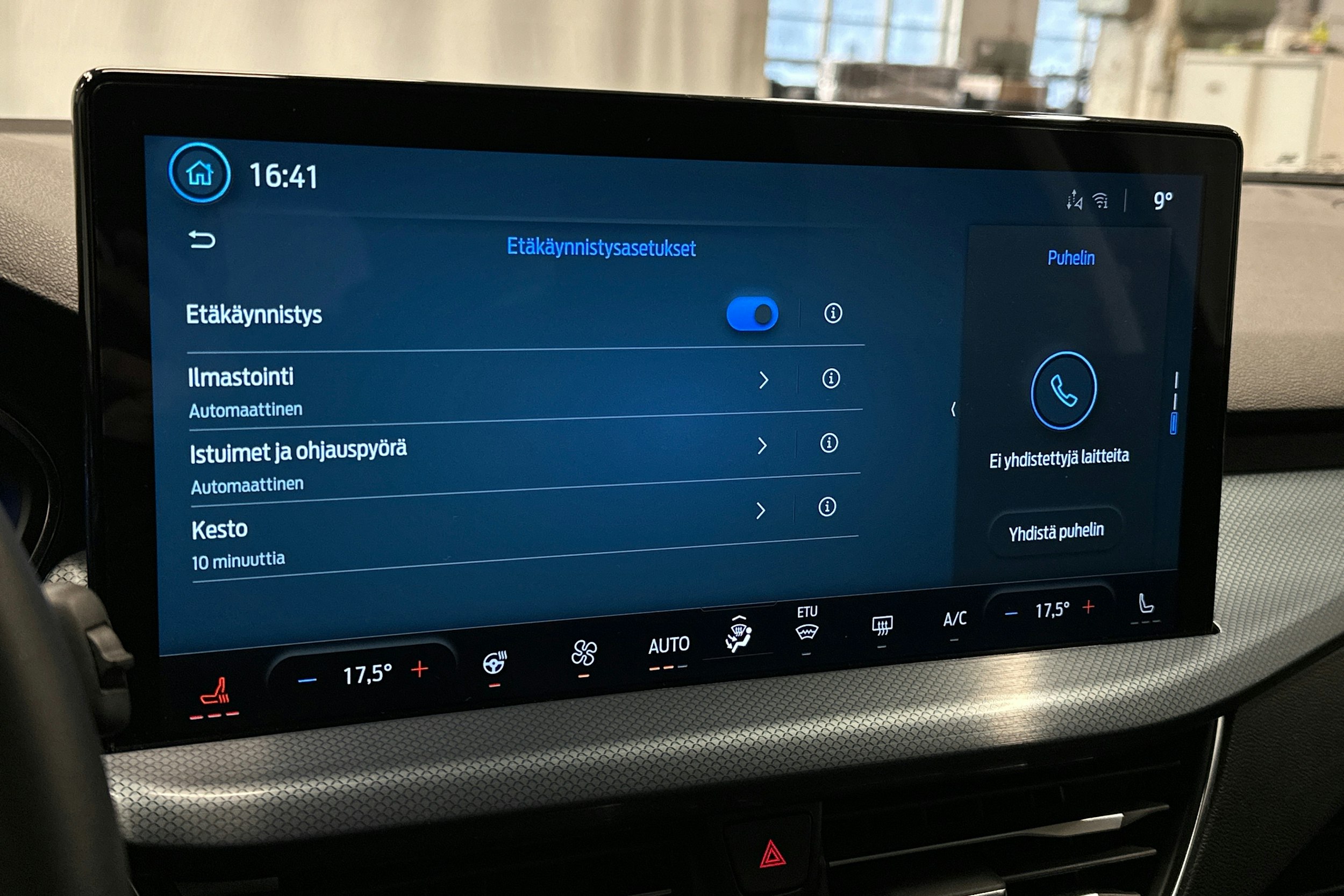 harmaa Ford Focus 2024 kuva 28.