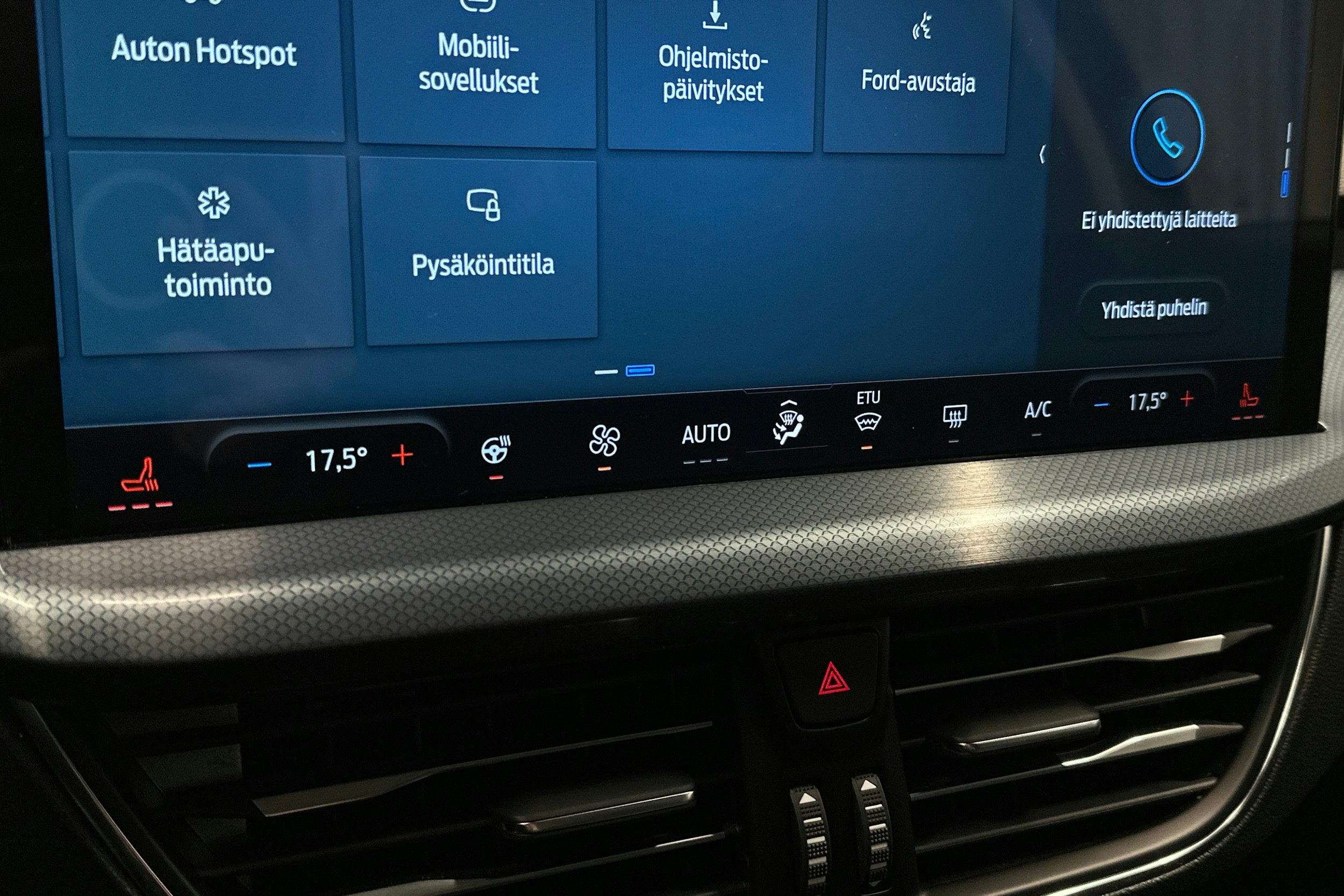 harmaa Ford Focus 2024 kuva 31.