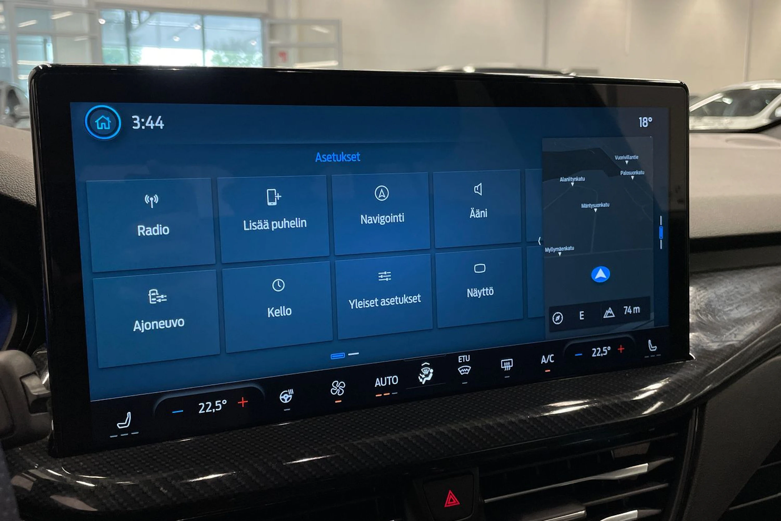 Harmaa Ford FOCUS 2024 kuva 18.