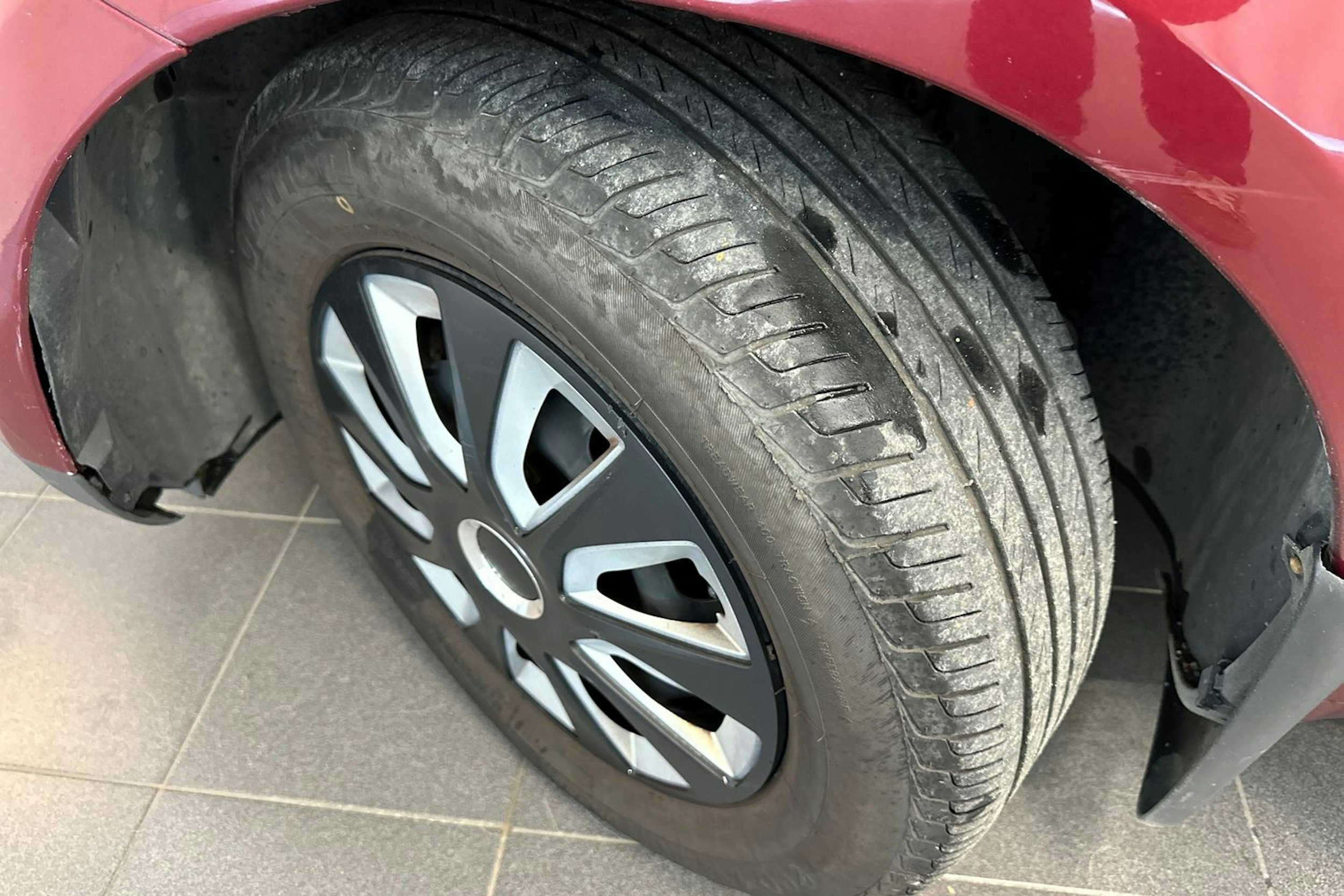 Punainen Ford Focus C-Max 2004 kuva 16.