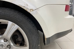 Valkoinen Ford Focus C-Max 2005 kuva 11.