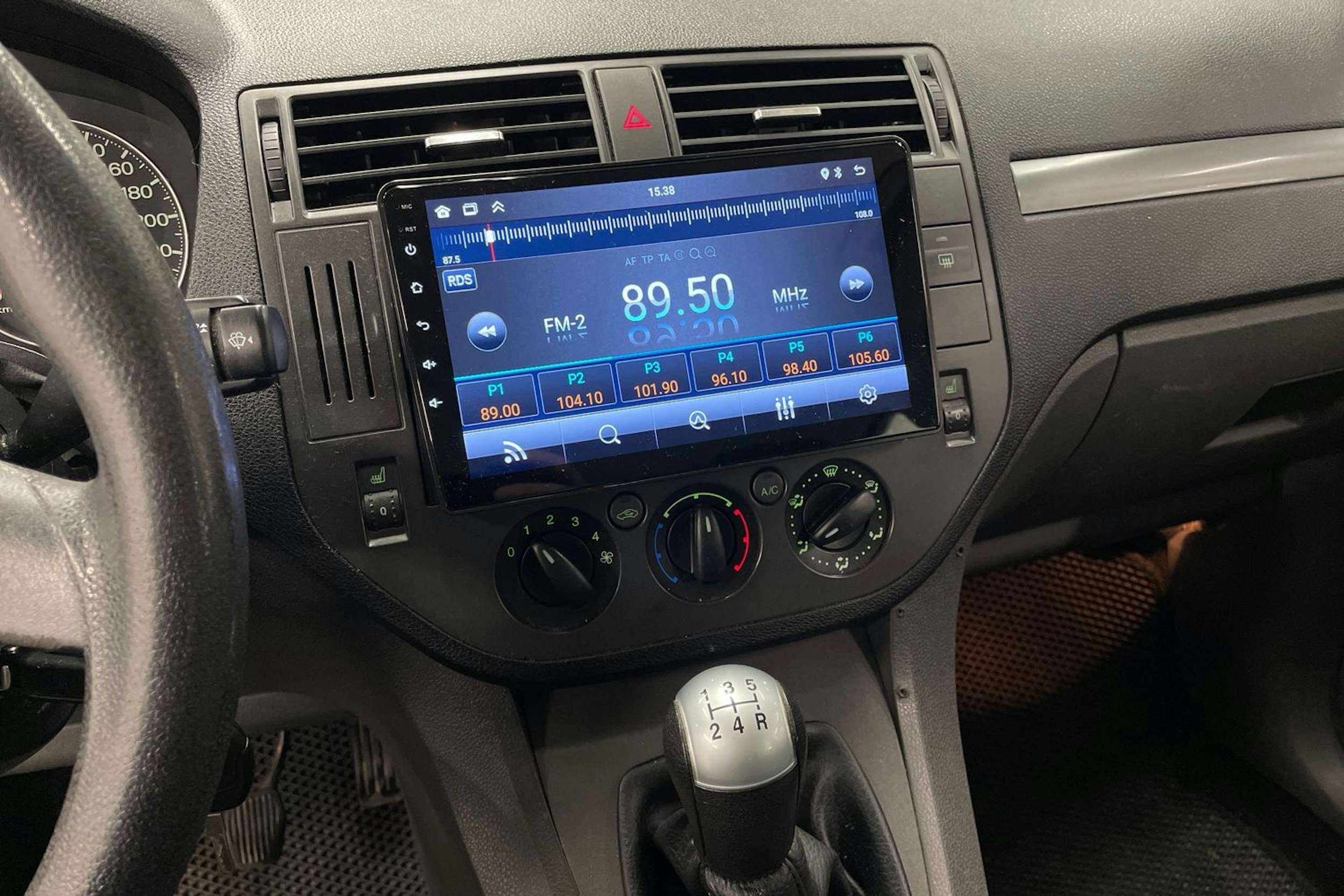 Valkoinen Ford Focus C-Max 2005 kuva 26.