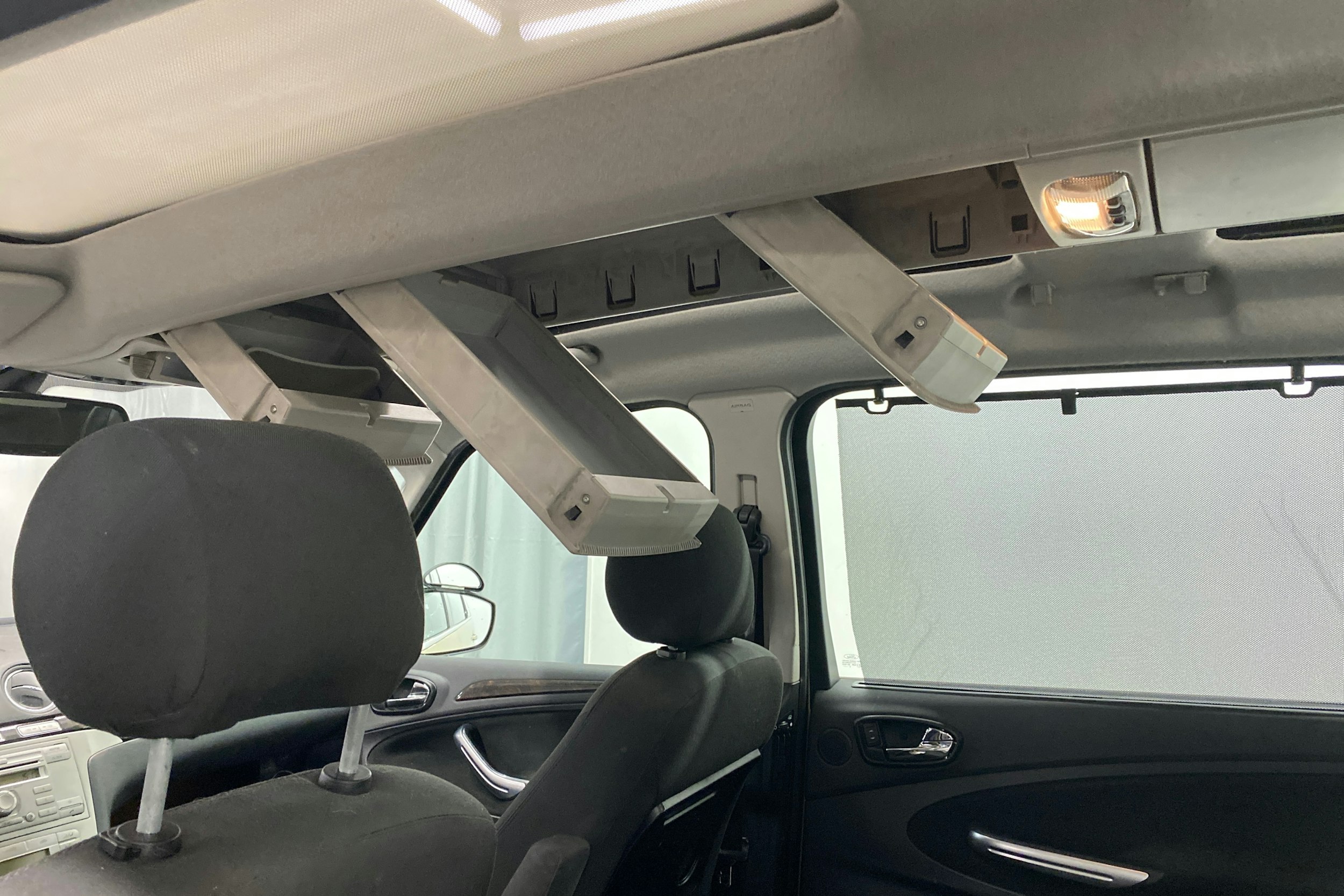 ruskea (beige) Ford Galaxy 2006 kuva 25.