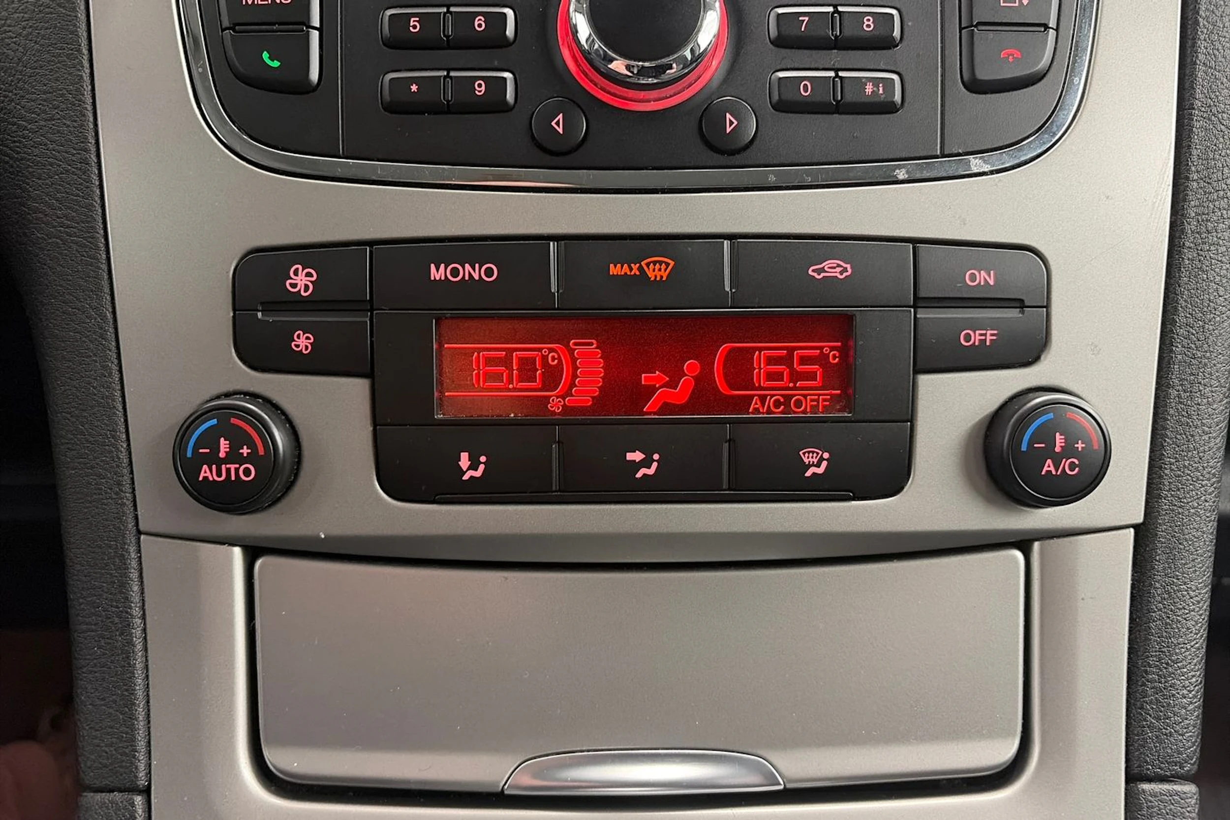 harmaa Ford Galaxy 2010 kuva 20.