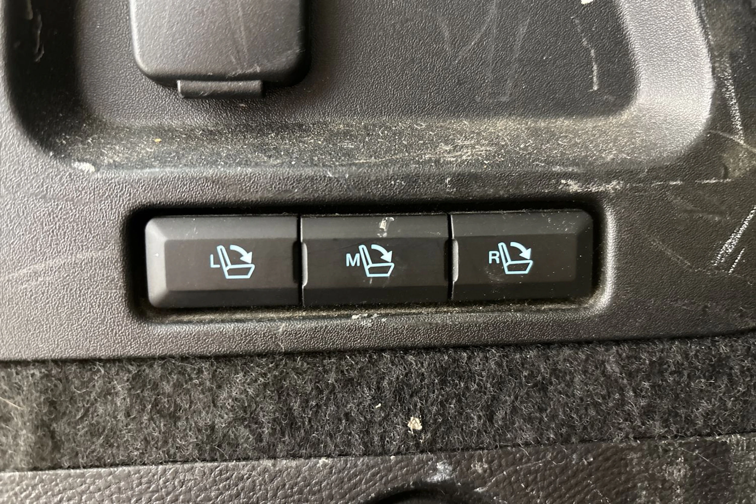 Harmaa Ford GALAXY 2016 kuva 15.