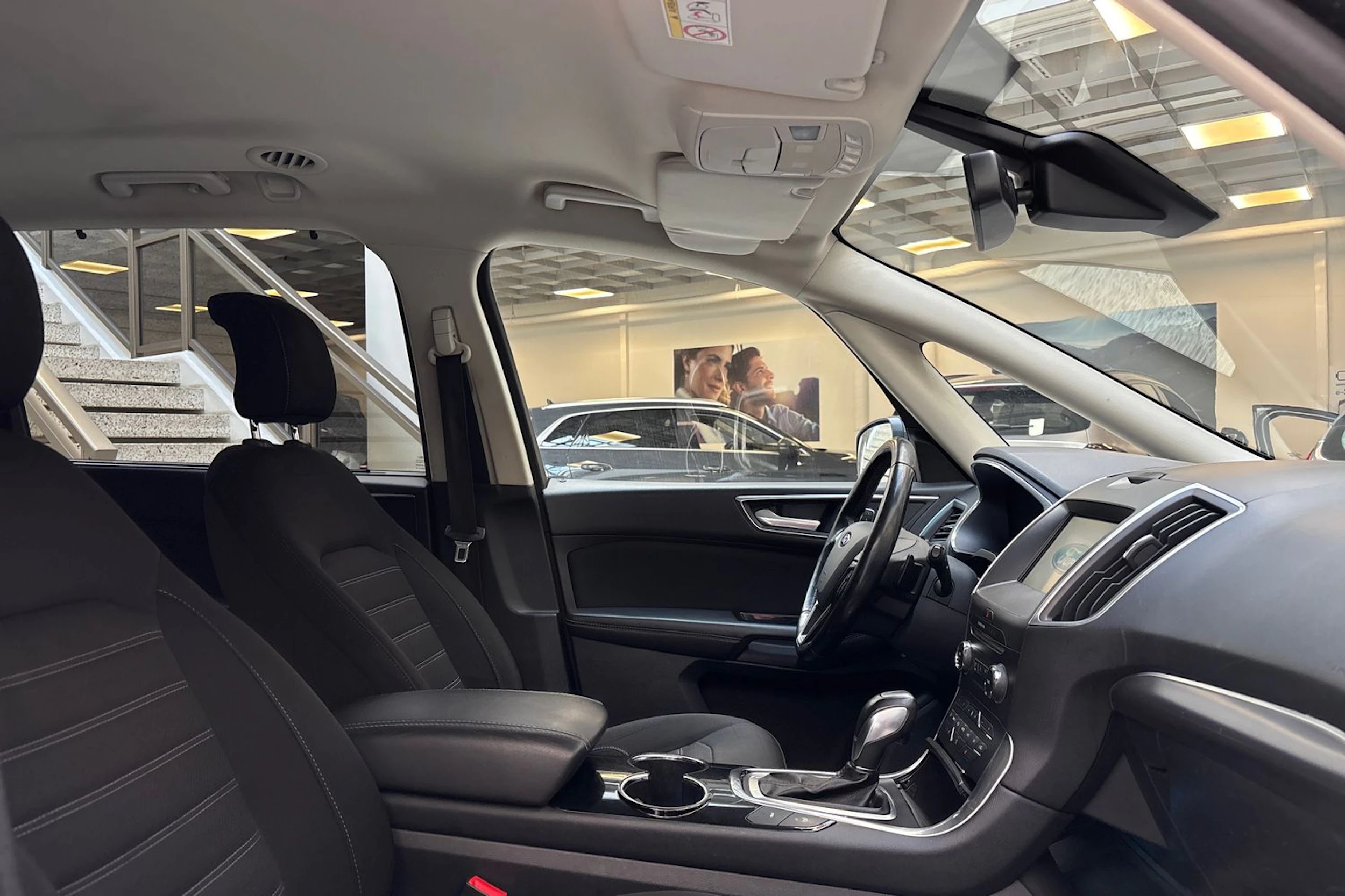 Harmaa Ford GALAXY 2016 kuva 24.