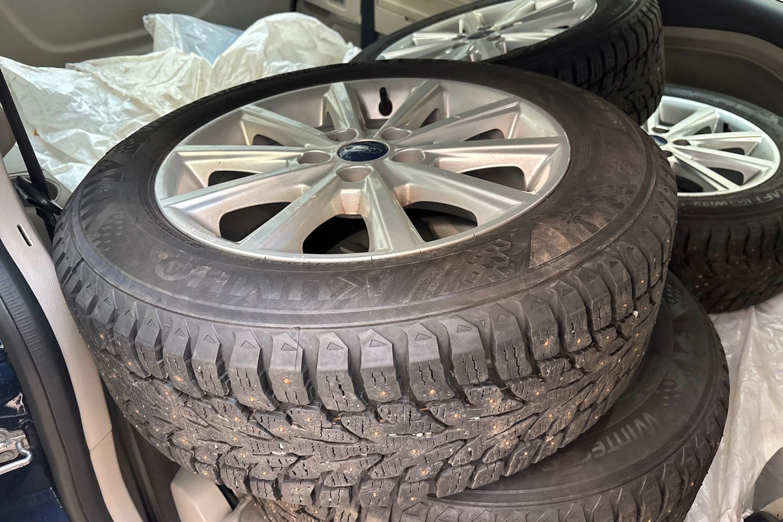 sininen Ford Grand C-Max 2011 kuva 10.