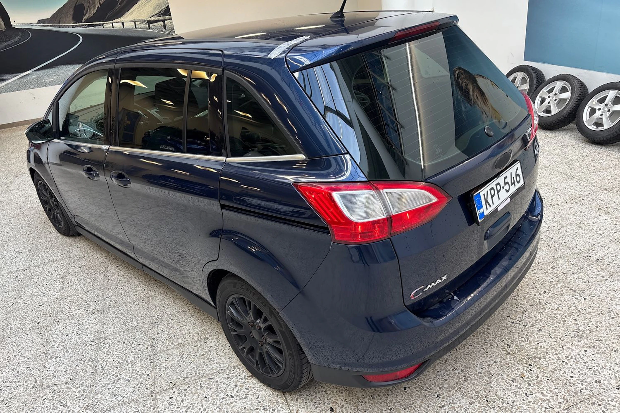 sininen Ford Grand C-Max 2011 kuva 11.