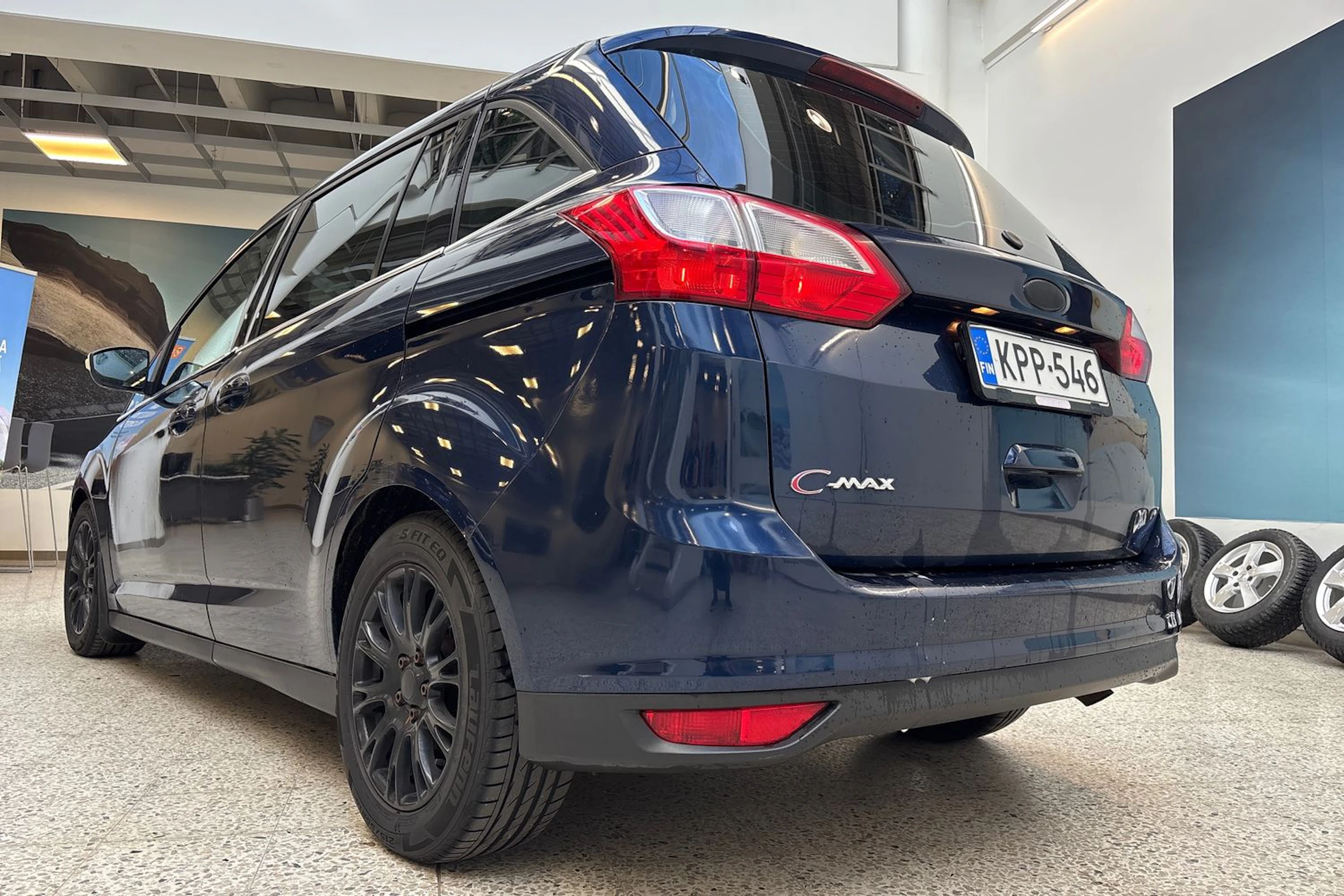sininen Ford Grand C-Max 2011 kuva 12.